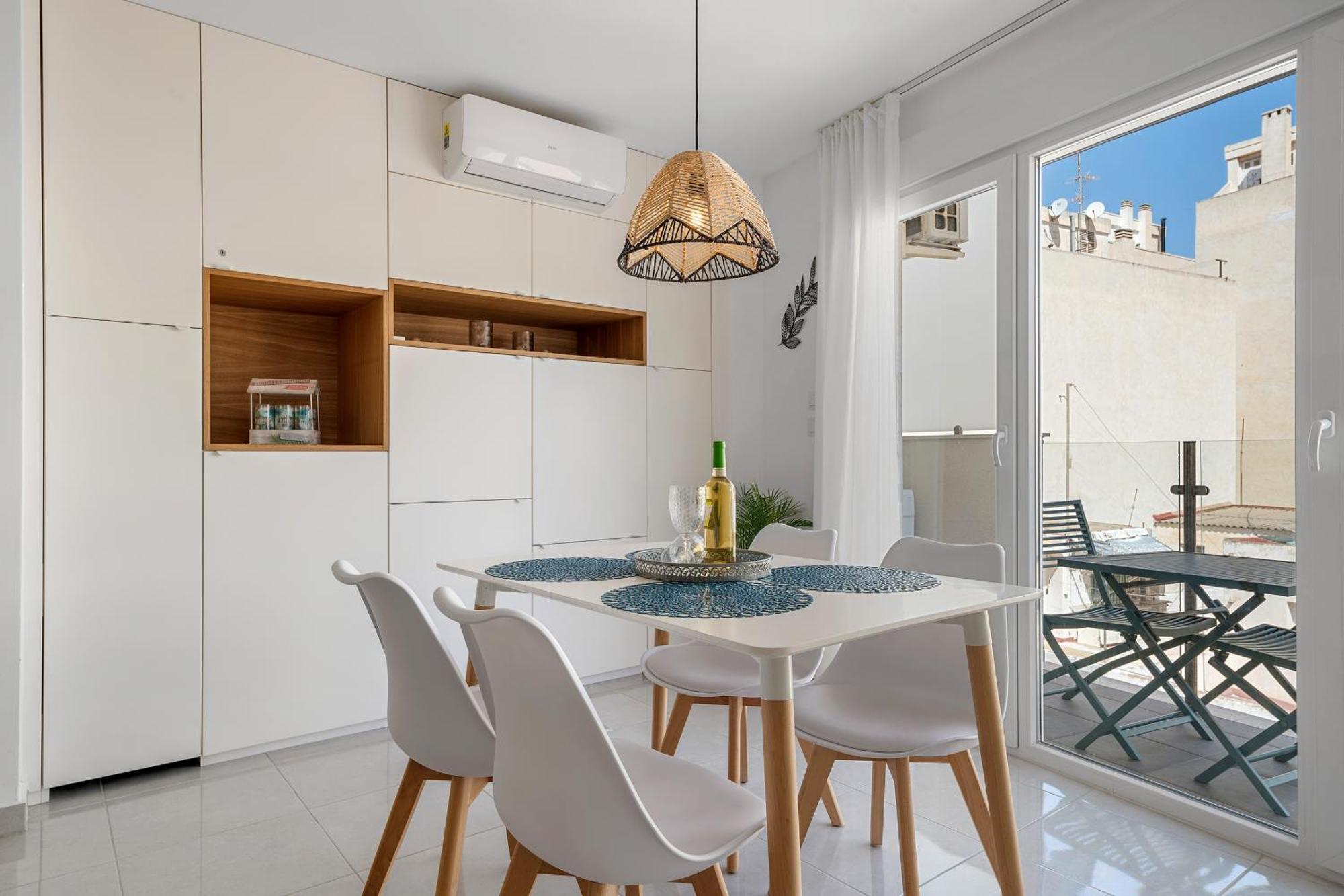 Casa Amorosa Apartment - Close To Beach, City Centre And Bus Station Torrevieja Exterior foto